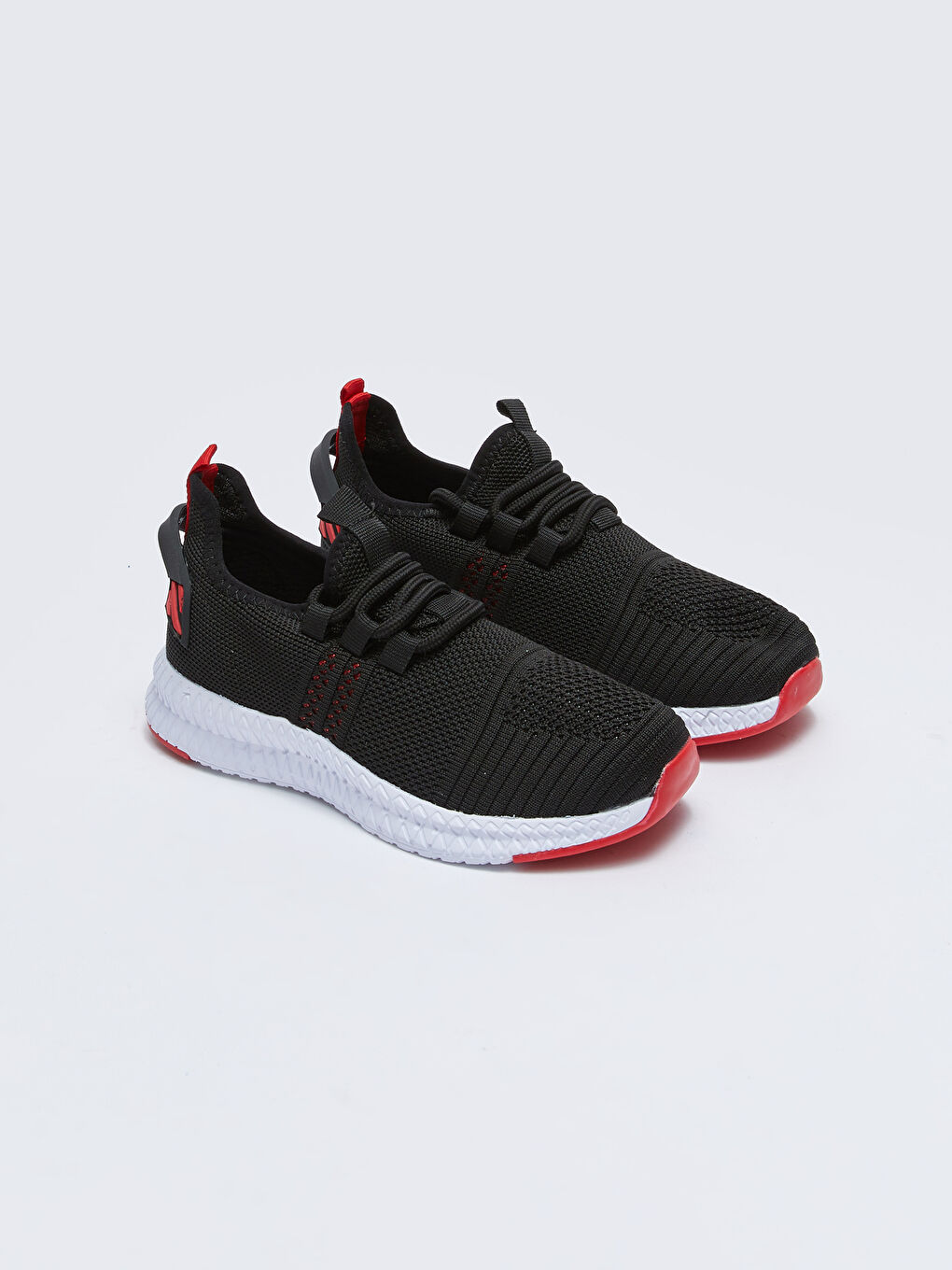 Siyah Bağcıklı File Detaylı Erkek Çocuk Aktif Spor Ayakkabı