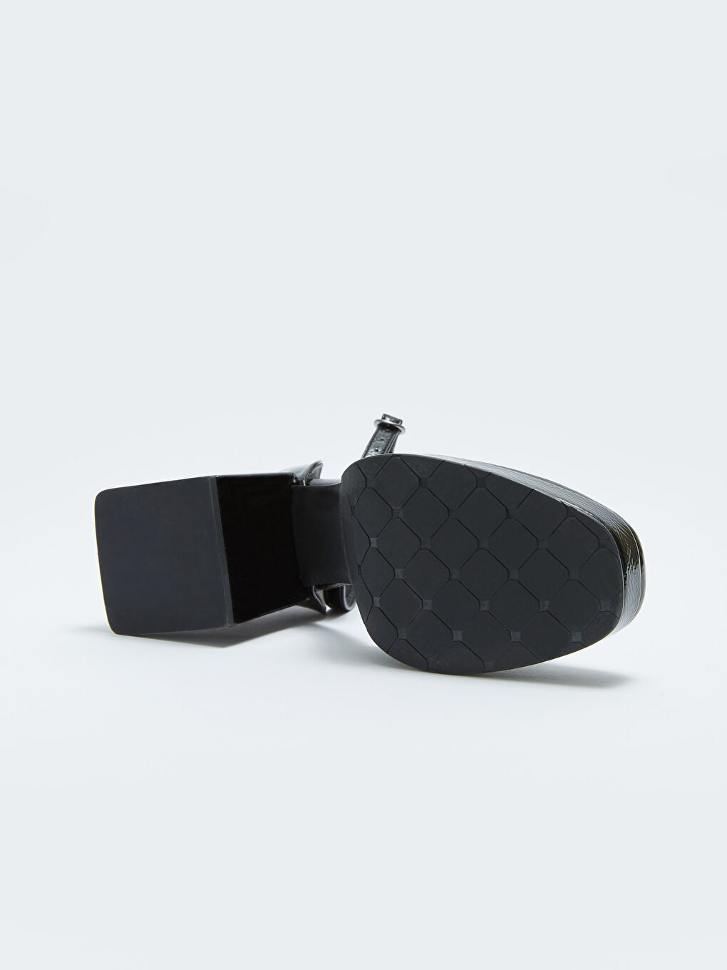 Siyah Deri Görünümlü Kadın Topuklu Ayakkabı-3