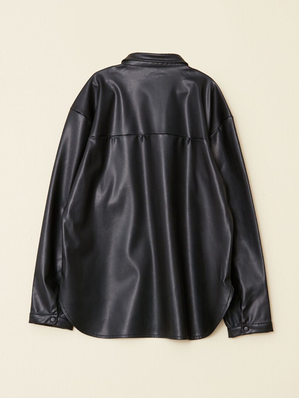 Siyah Basic Uzun Kollu Deri Görünümlü Kız Çocuk Gömlek-5