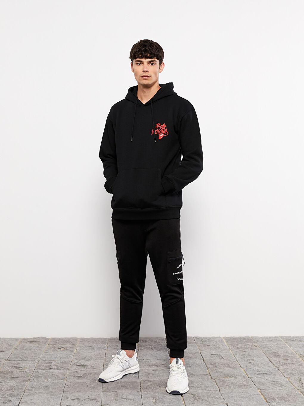 LCW Casual Yeni Siyah Uzun Kollu Baskılı Erkek Hoodie - 2