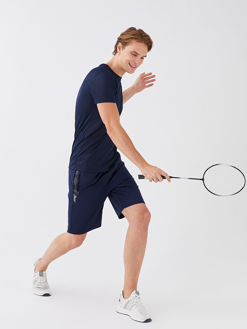 شورت رياضي عادي للرجال