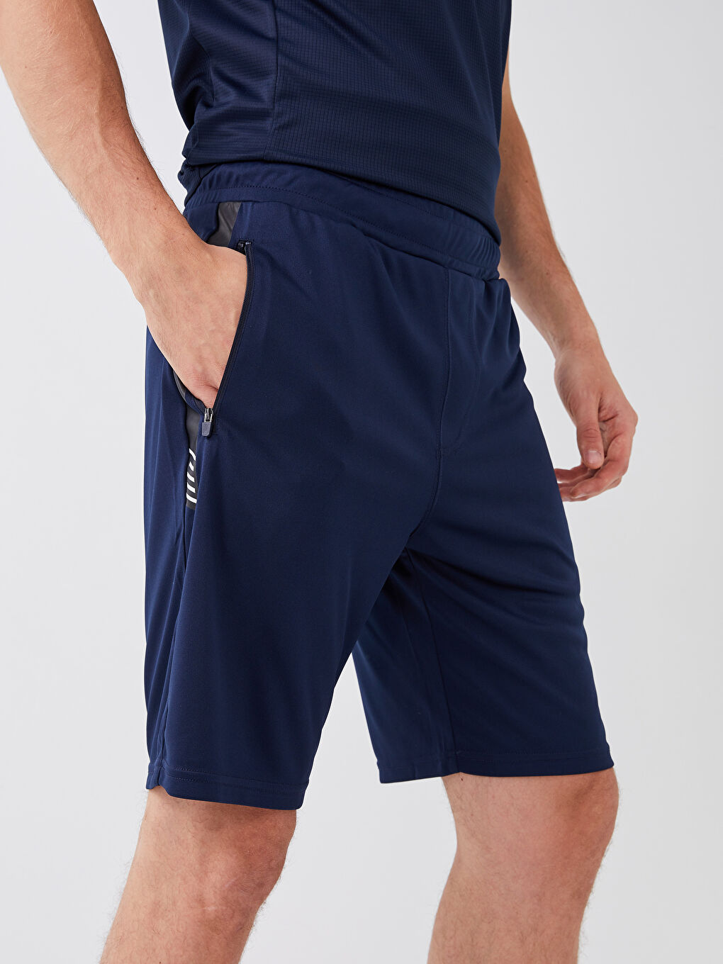 شورت رياضي عادي للرجال-3