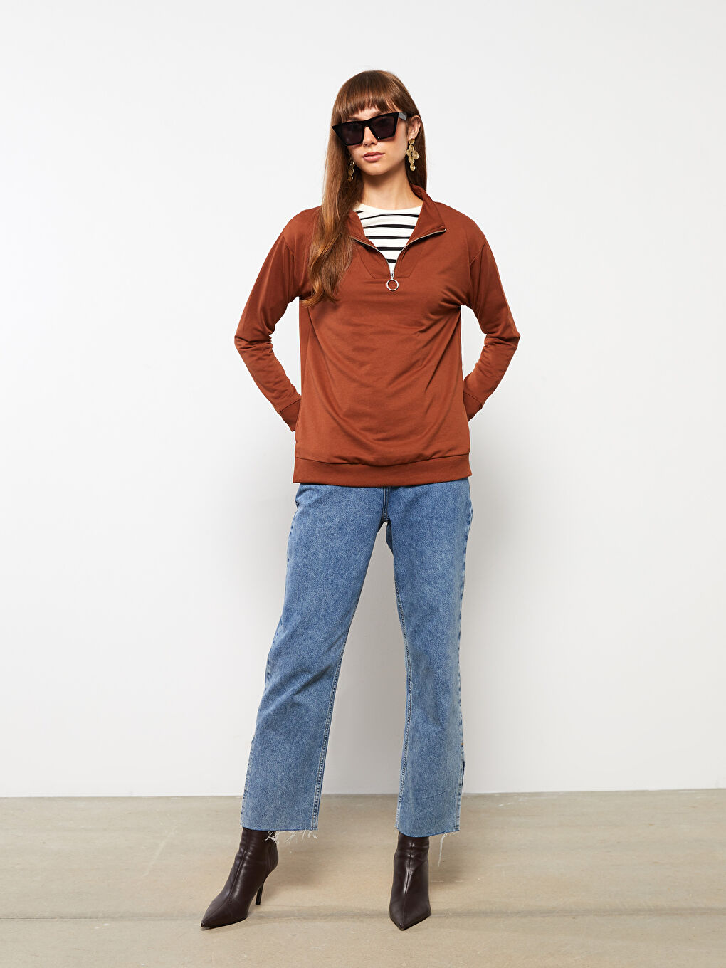 Funnel Neck Plain Long Sleeve Women's Sweatshirt-2