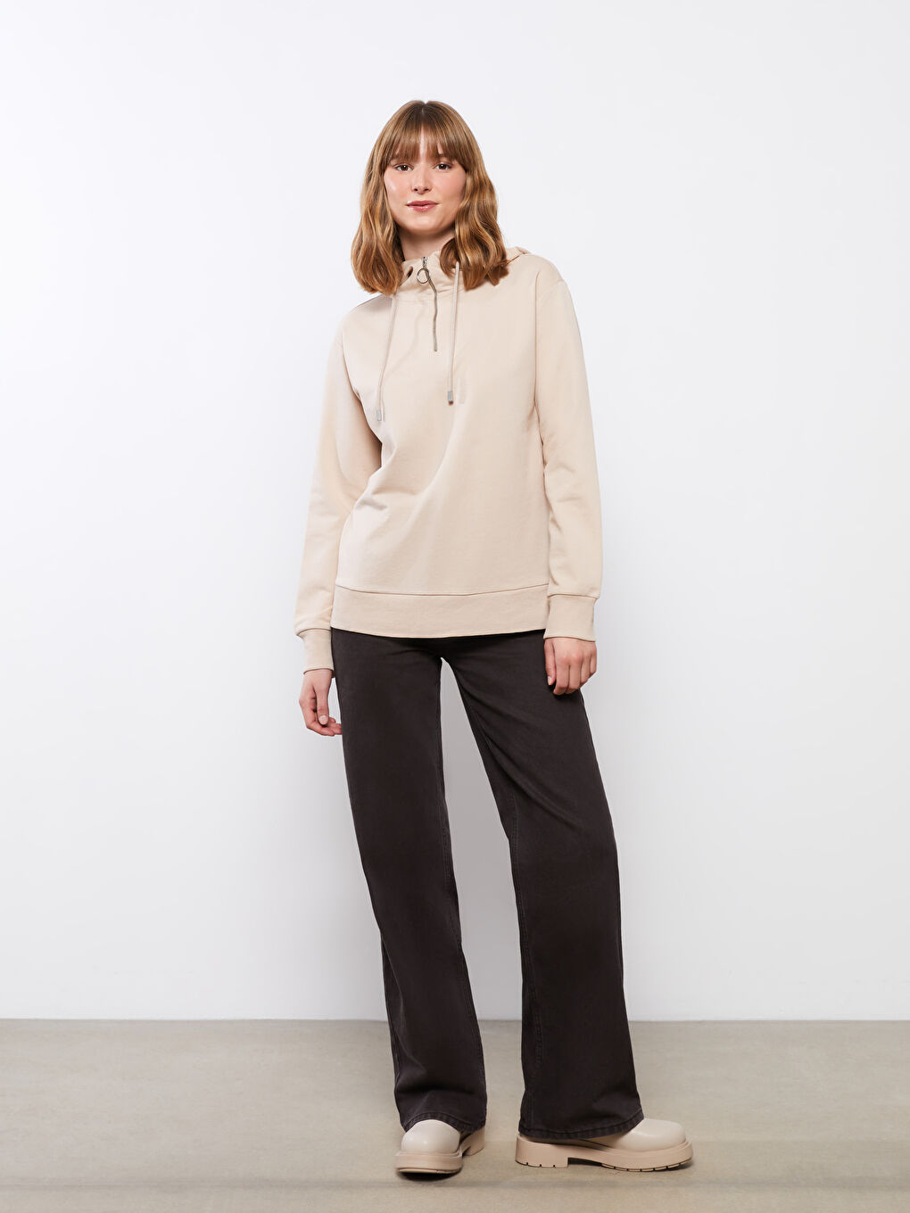 Bej Kapüşonlu Düz Uzun Kollu Kadın Sweatshirt-1