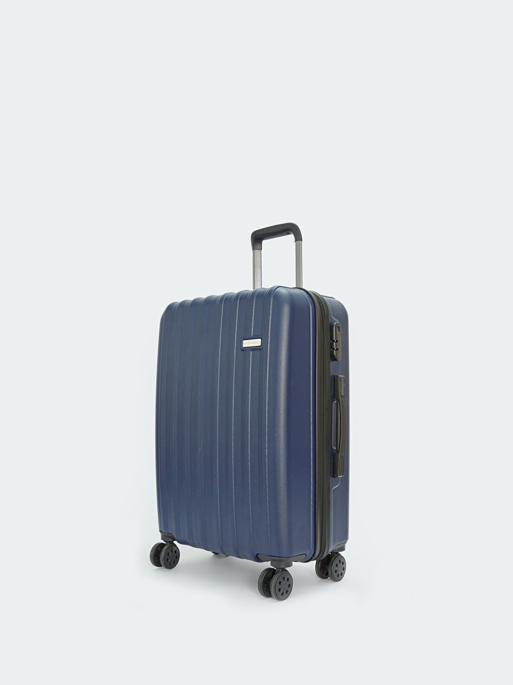 Mavi Kilit Detaylı Küçük Boy Valiz-1