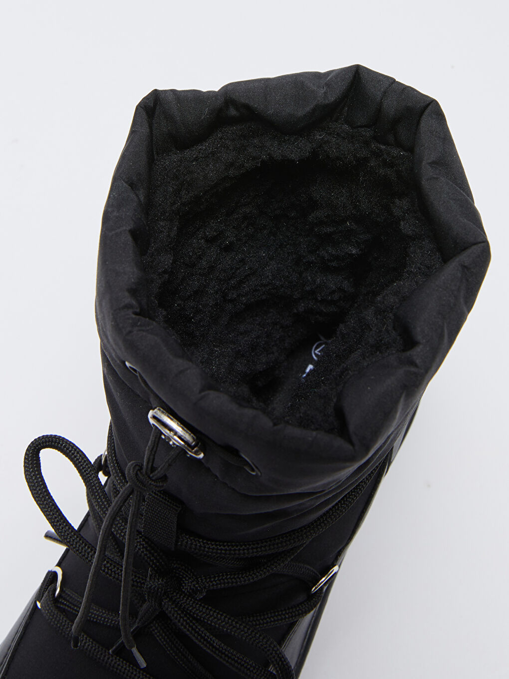 Siyah Bağcıklı Kalın Taban Kadın Kar Botu-5