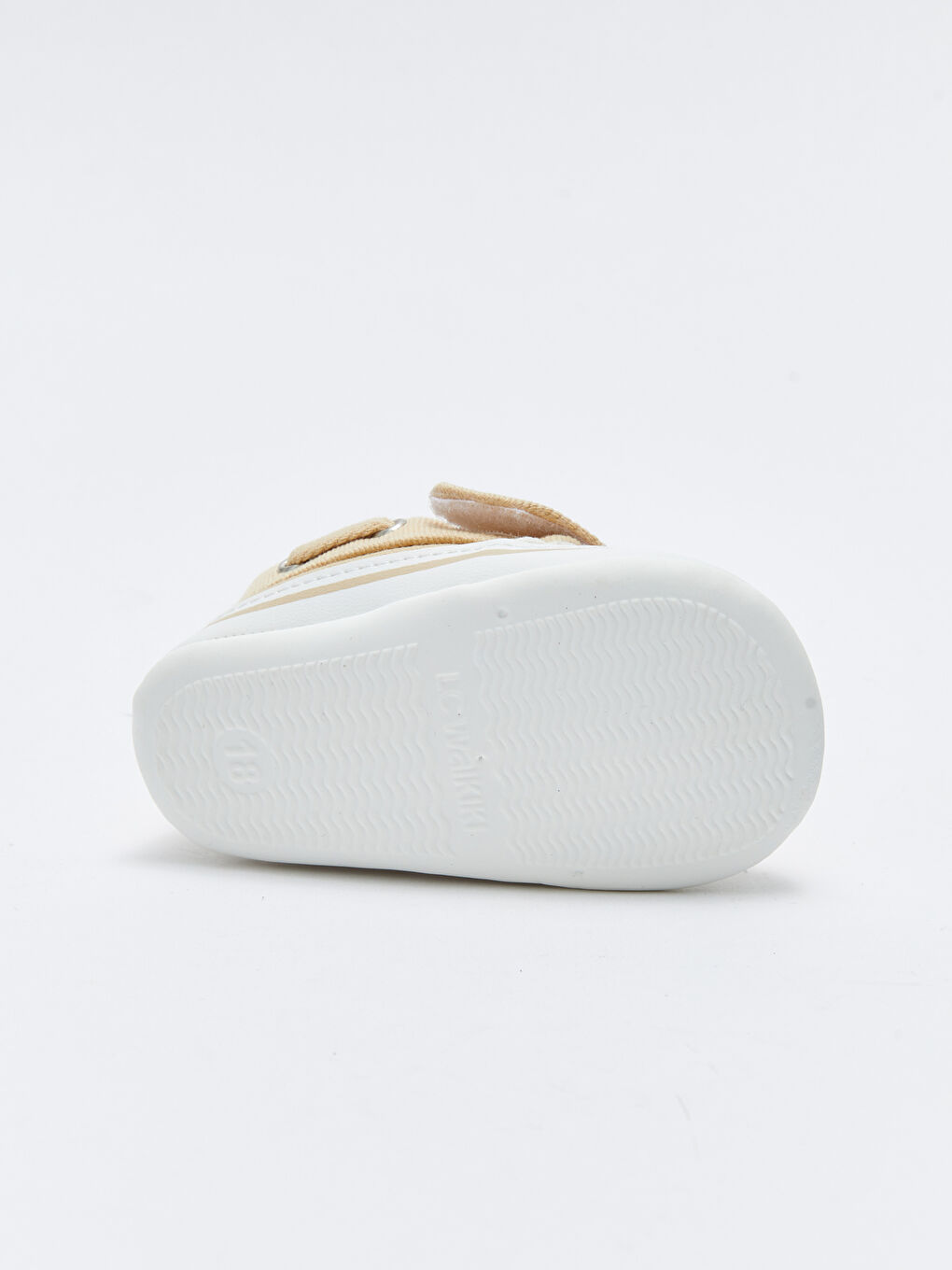 Ekru Cırt Cırtlı Erkek Bebek Yürüme Öncesi Ayakkabı ve Papyon Takımı-3