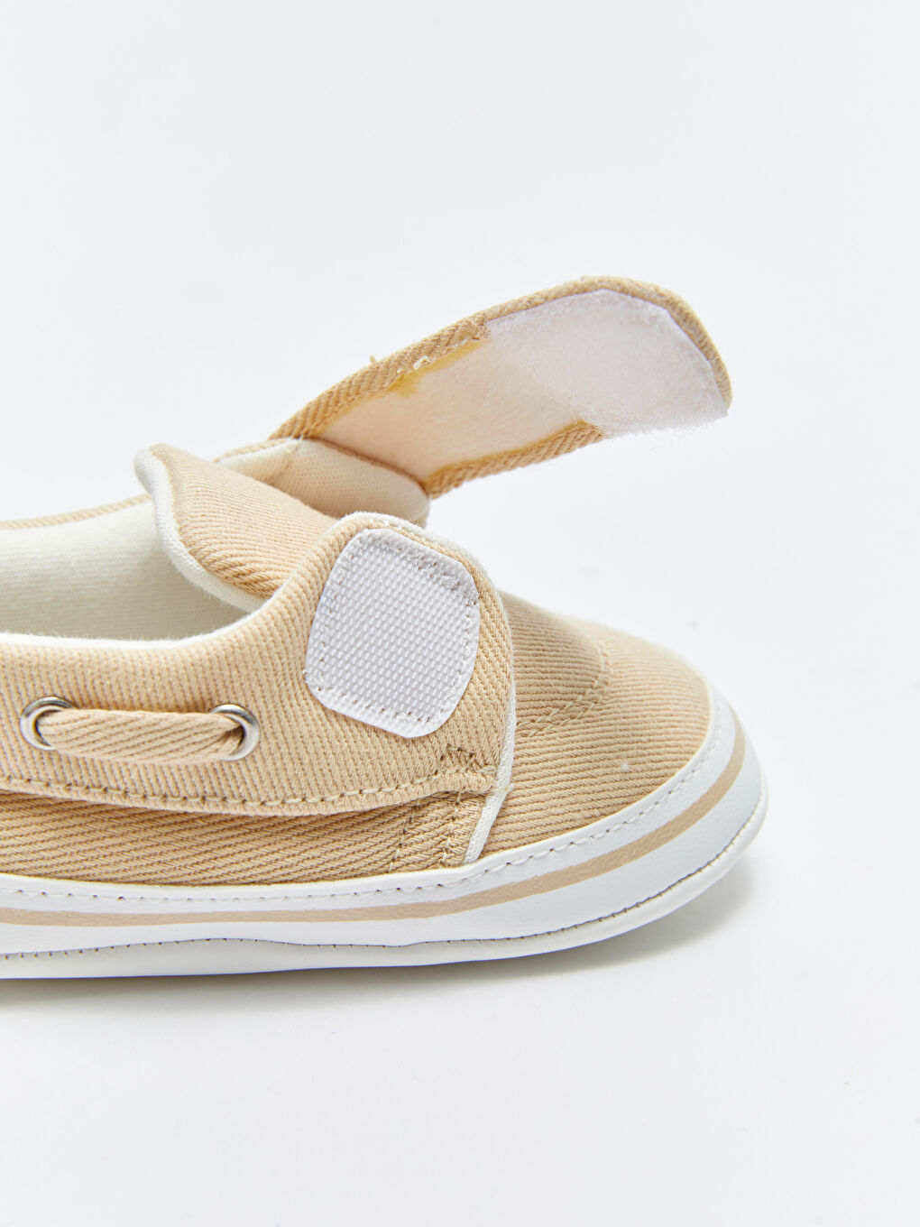 Ekru Cırt Cırtlı Erkek Bebek Yürüme Öncesi Ayakkabı ve Papyon Takımı-5