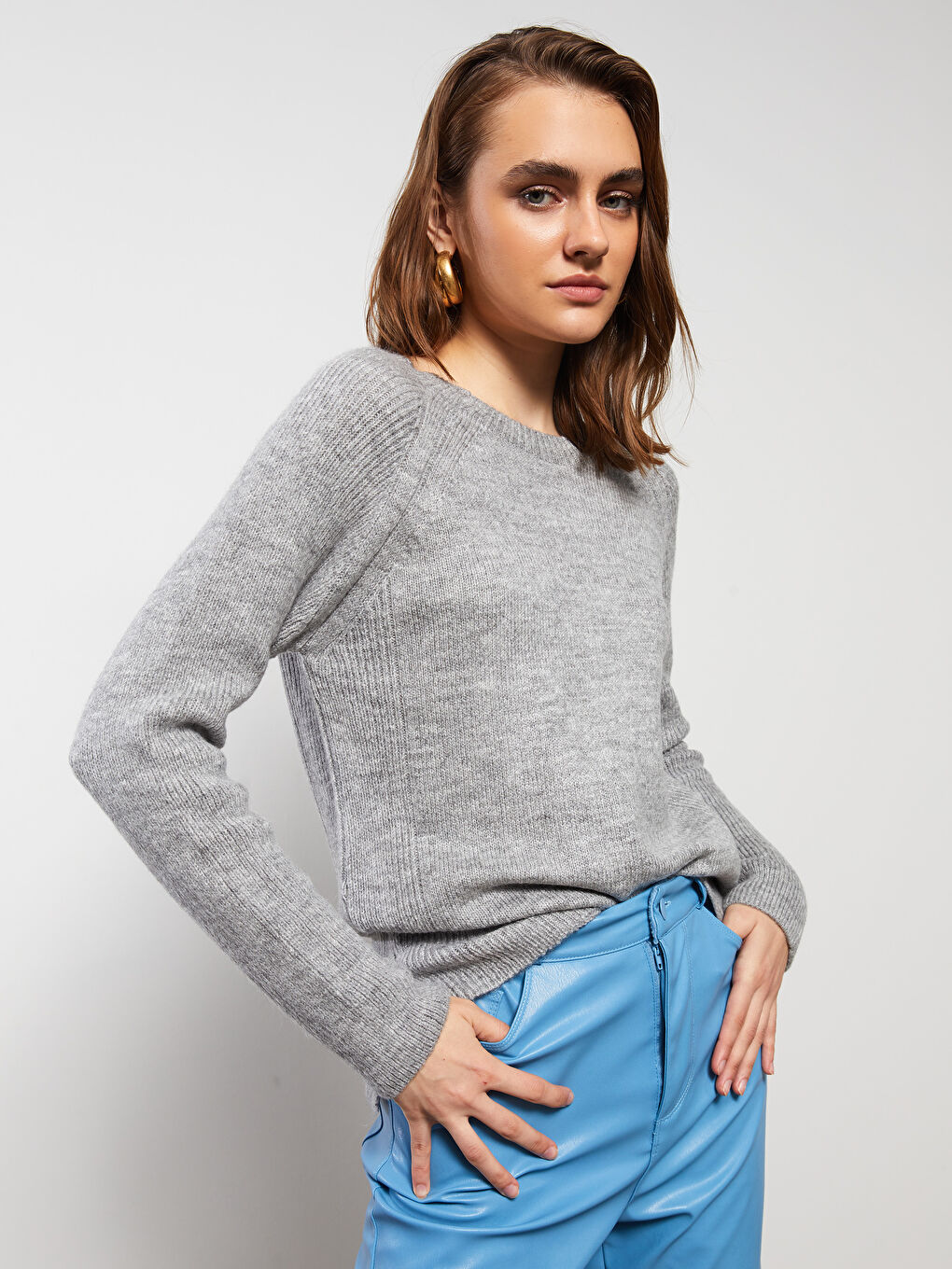 Crew Neck Plain Long Sleeve Women's Knitwear Sweater-1