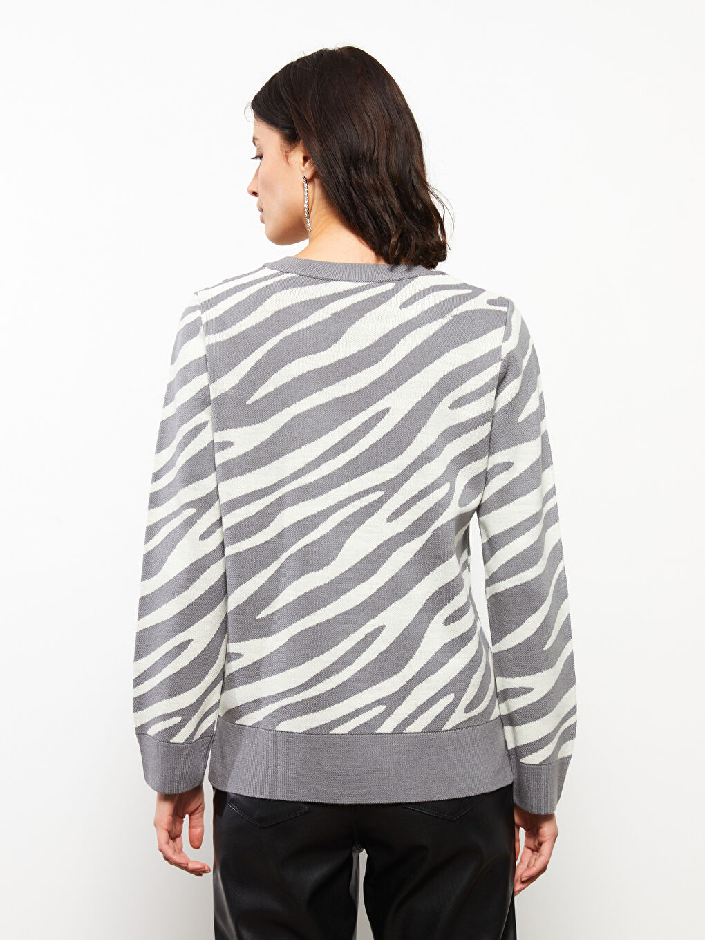 LCWAIKIKI Basic Crew Neck Patterned Long Sleeve Women's Knitwear Sweater -W2GV45Z8-SMY