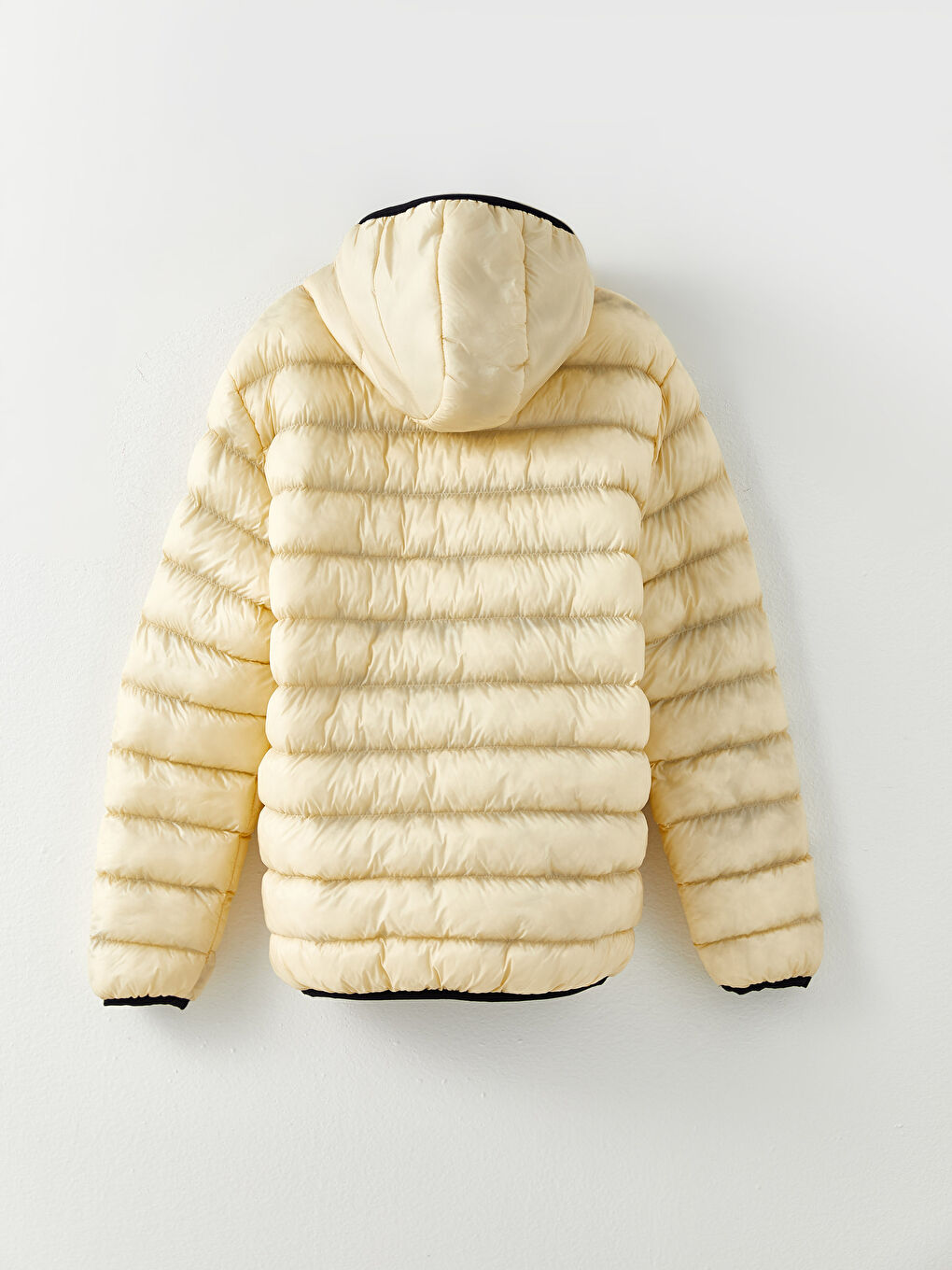 بالطو منتفخ بفتحة عادية بكابوش للرجال-7