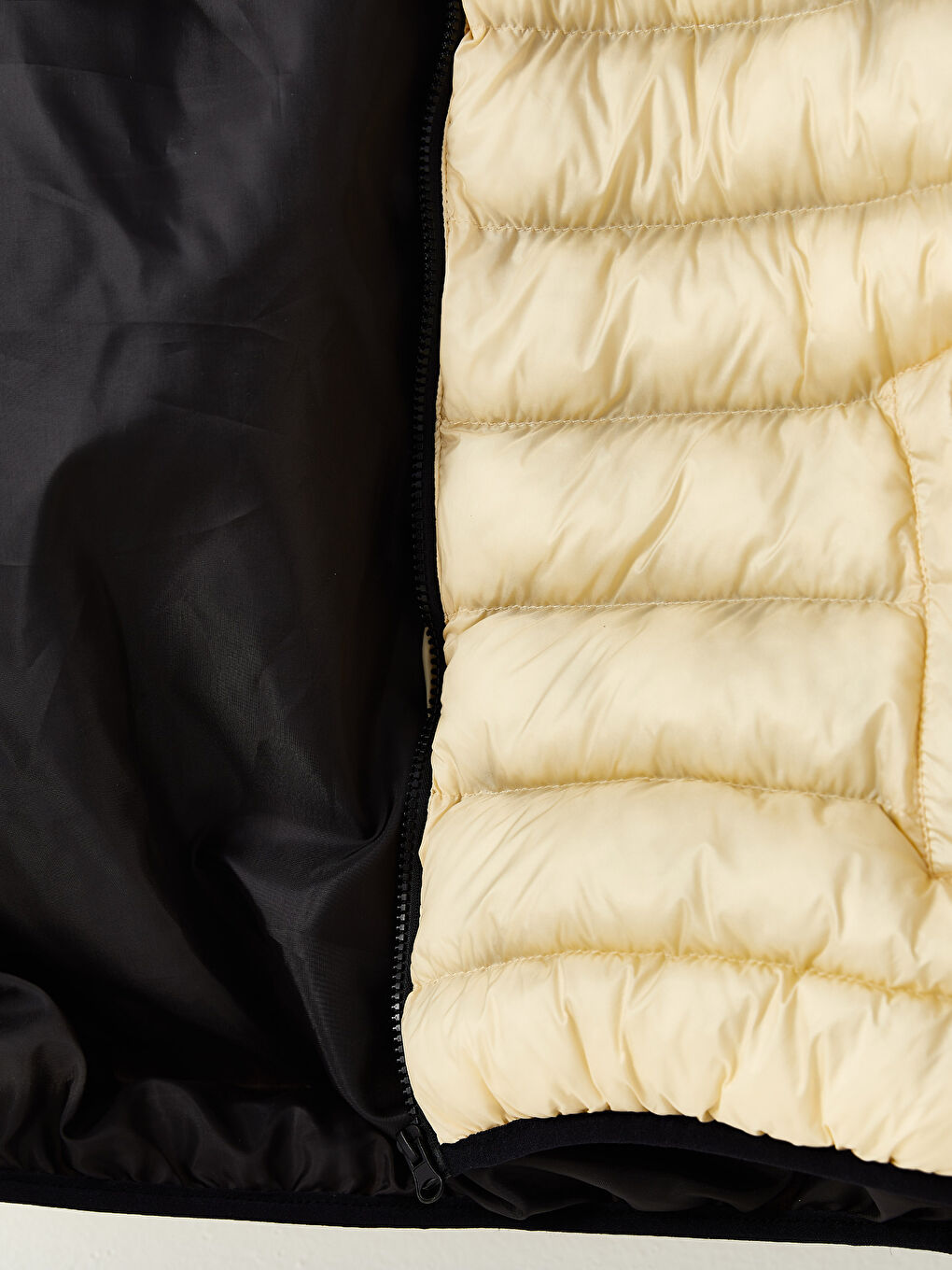 بالطو منتفخ بفتحة عادية بكابوش للرجال-8