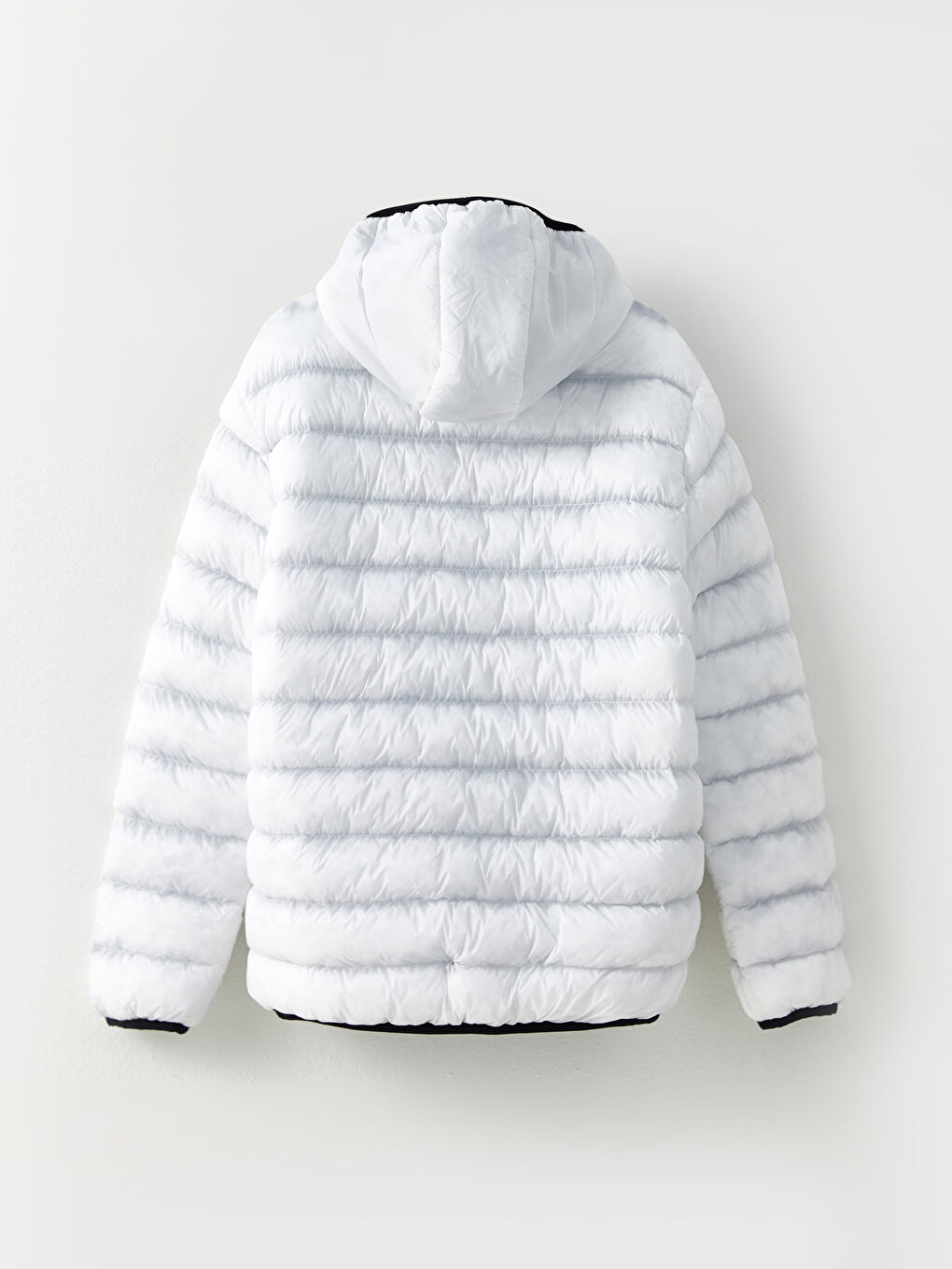 Beyaz Standart Kalıp Kapüşonlu Erkek Şişme Mont-7