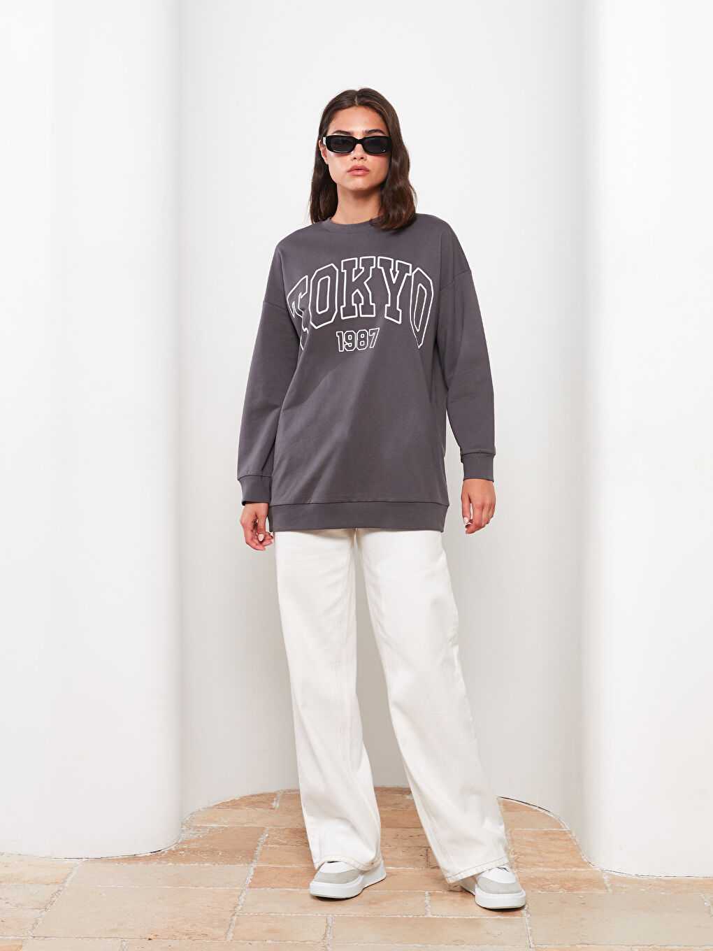 Gri Bisiklet Yaka Baskılı Uzun Kollu Kadın Sweatshirt Tunik-1