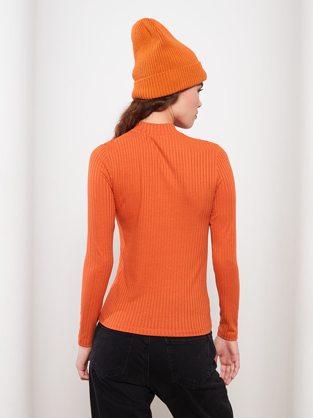 Turuncu Dik Yaka Düz Uzun Kollu Kadın Tişört-4