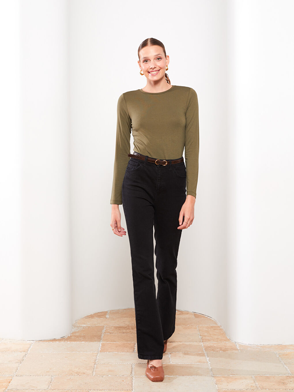 Haki Bisiklet Yaka Düz Uzun Kollu Kadın Tişört-2