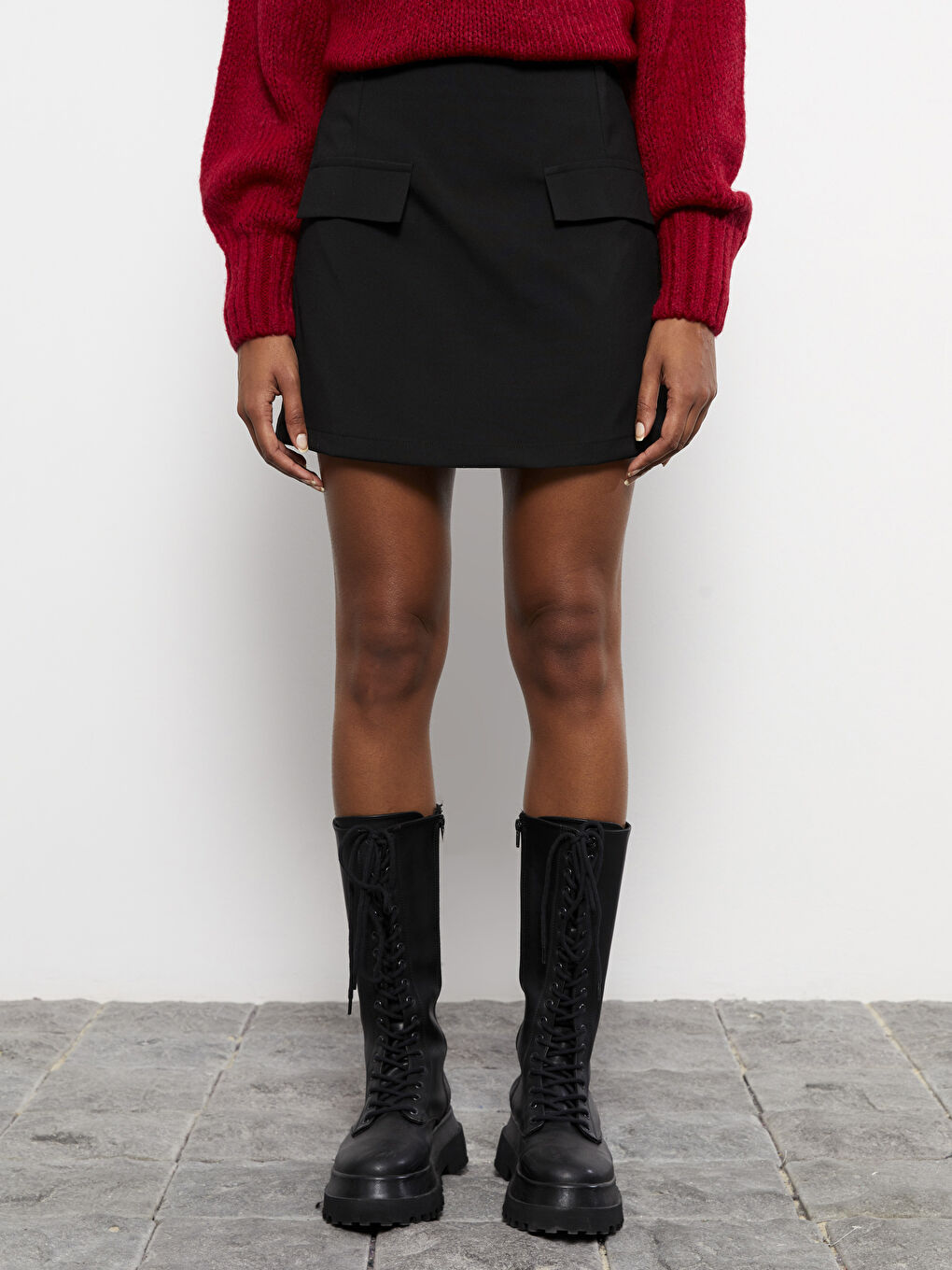 Siyah Kadın Yüksek Bel Standart Fit Düz Şort Etek-2