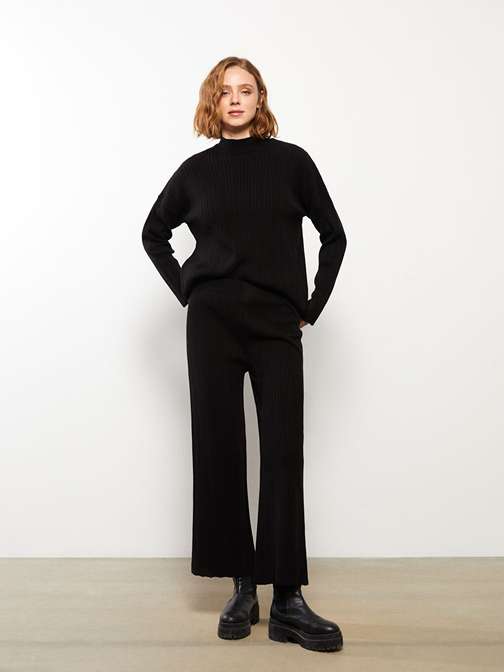 Siyah Kadın Beli Lastikli Düz Triko Pantolon