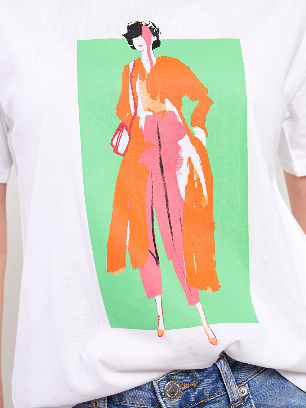 Beyaz Bisiklet Yaka Baskılı Kısa Kollu Pamuklu Kadın Tişört-3