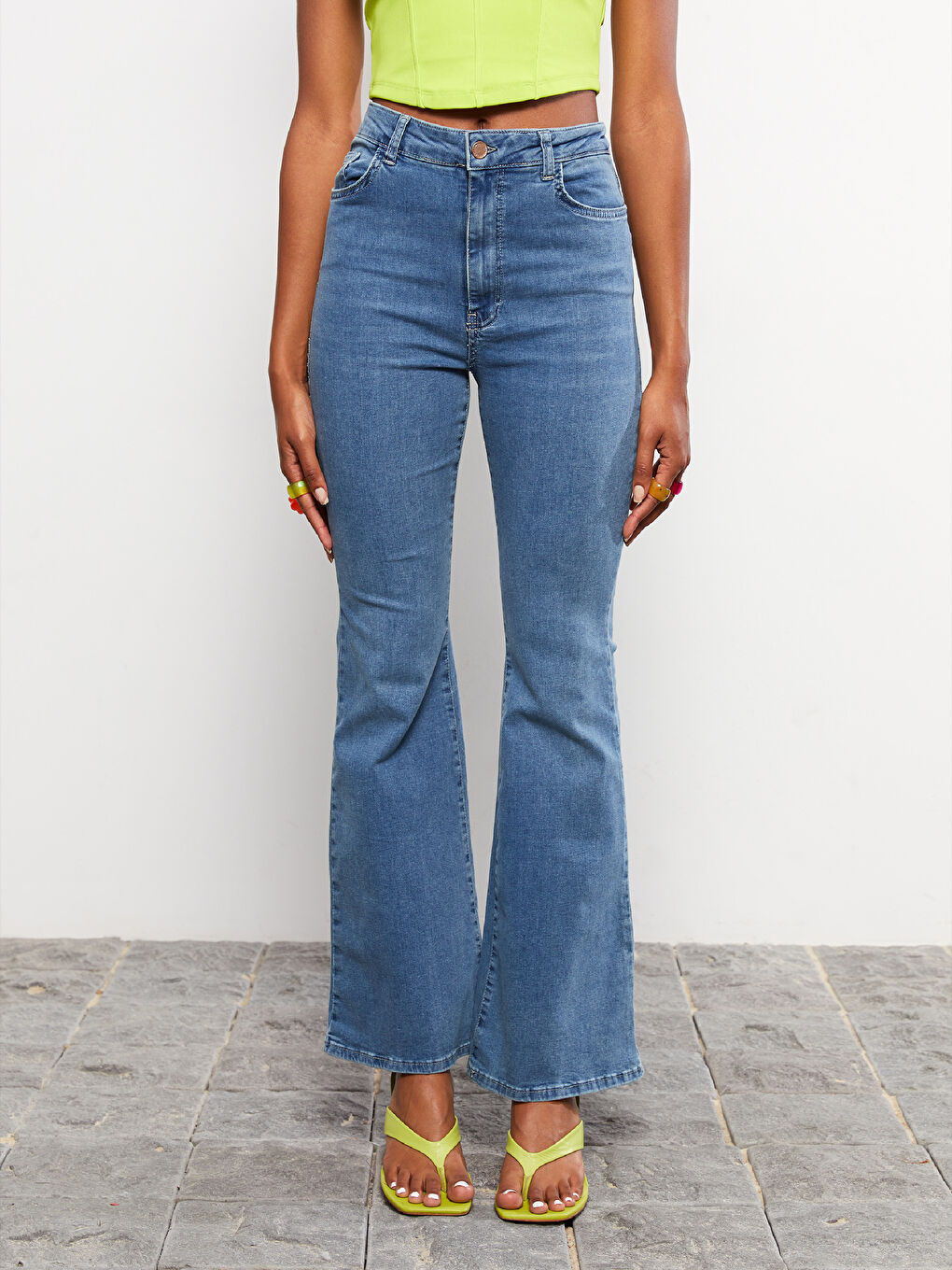 High Waisted Slim Fit Regular Pocket Detailed Women's Rodeo Denim Trousers-3