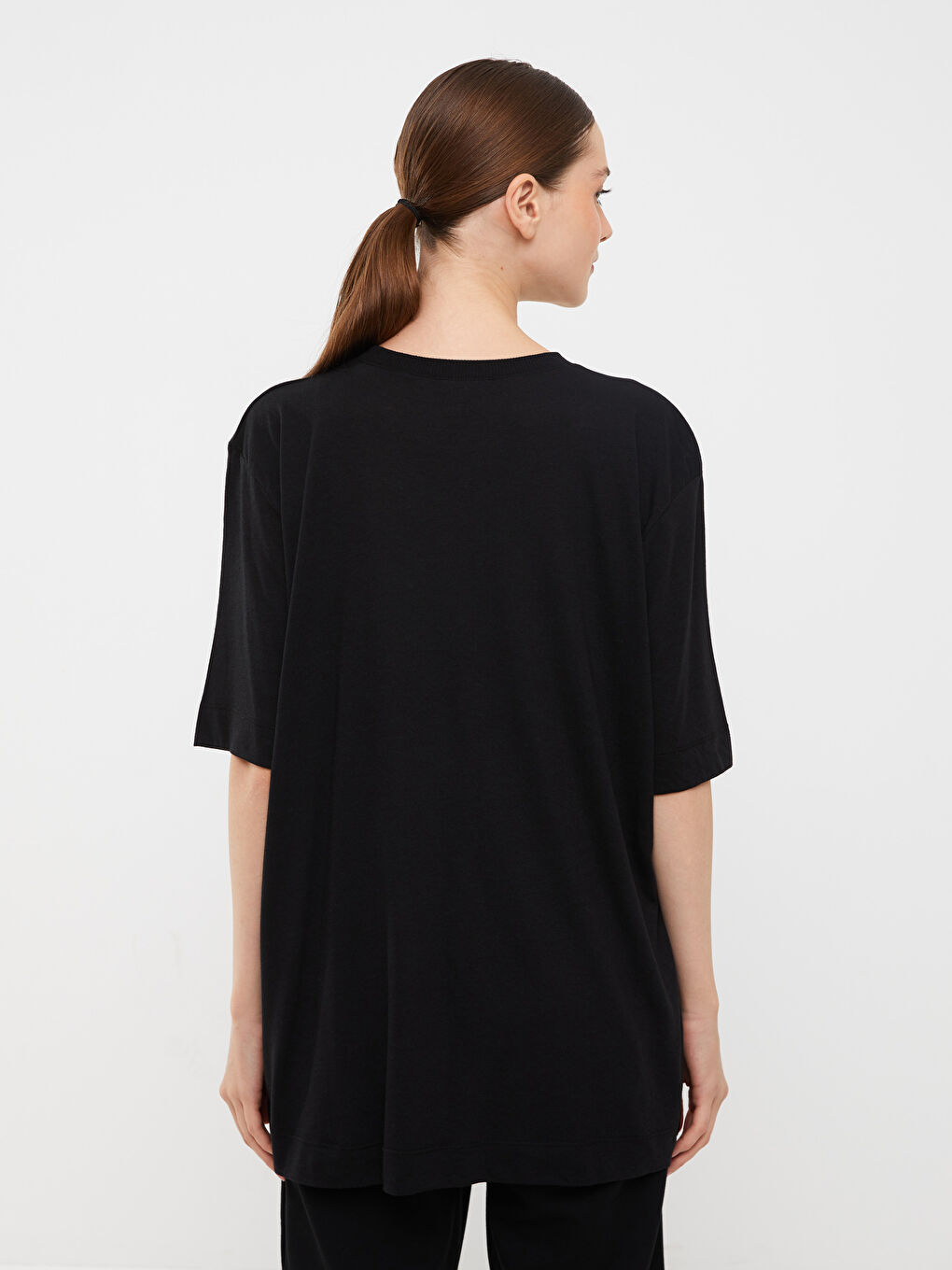 Siyah Bisiklet Yaka Baskılı Kısa Kollu Oversize Kadın Tunik-4