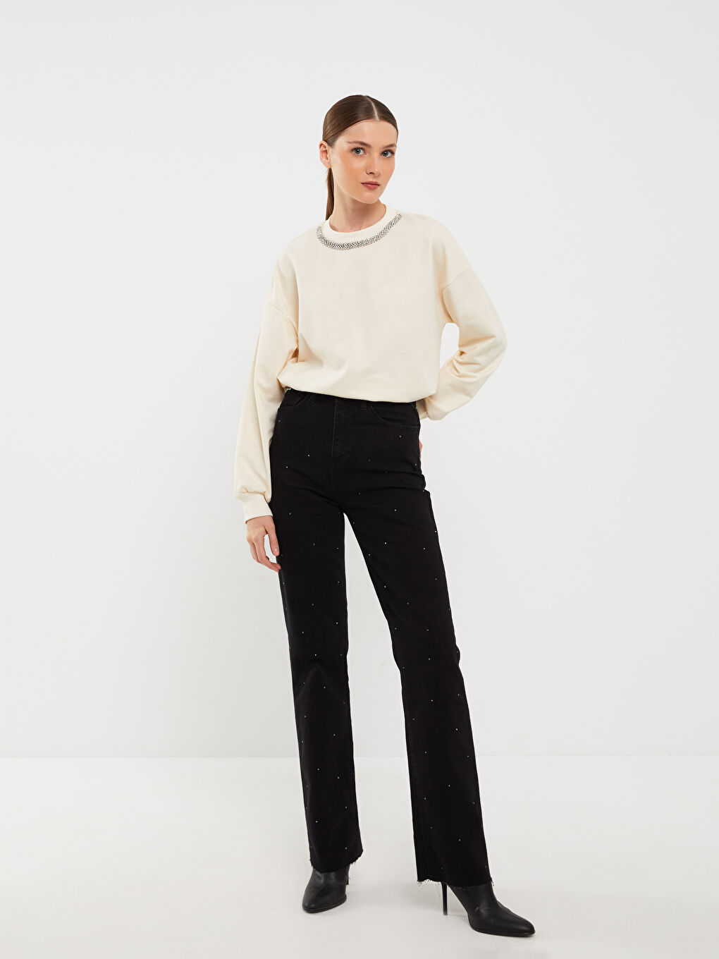 LCW Modest Siyah Straight Fit Taşlı Kadın Jean Pantolon - 1