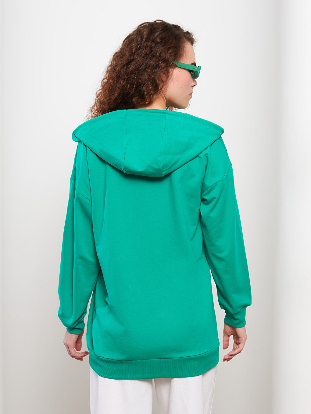 Yeşil Kapüşonlu Düz Uzun Kollu Oversize Kadın Spor Hırka-9