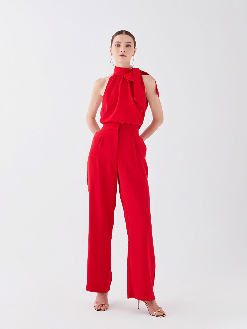 LCWAIKIKI Classic Women's Standard Fit Plain Trousers -W2H653Z8-SKN
