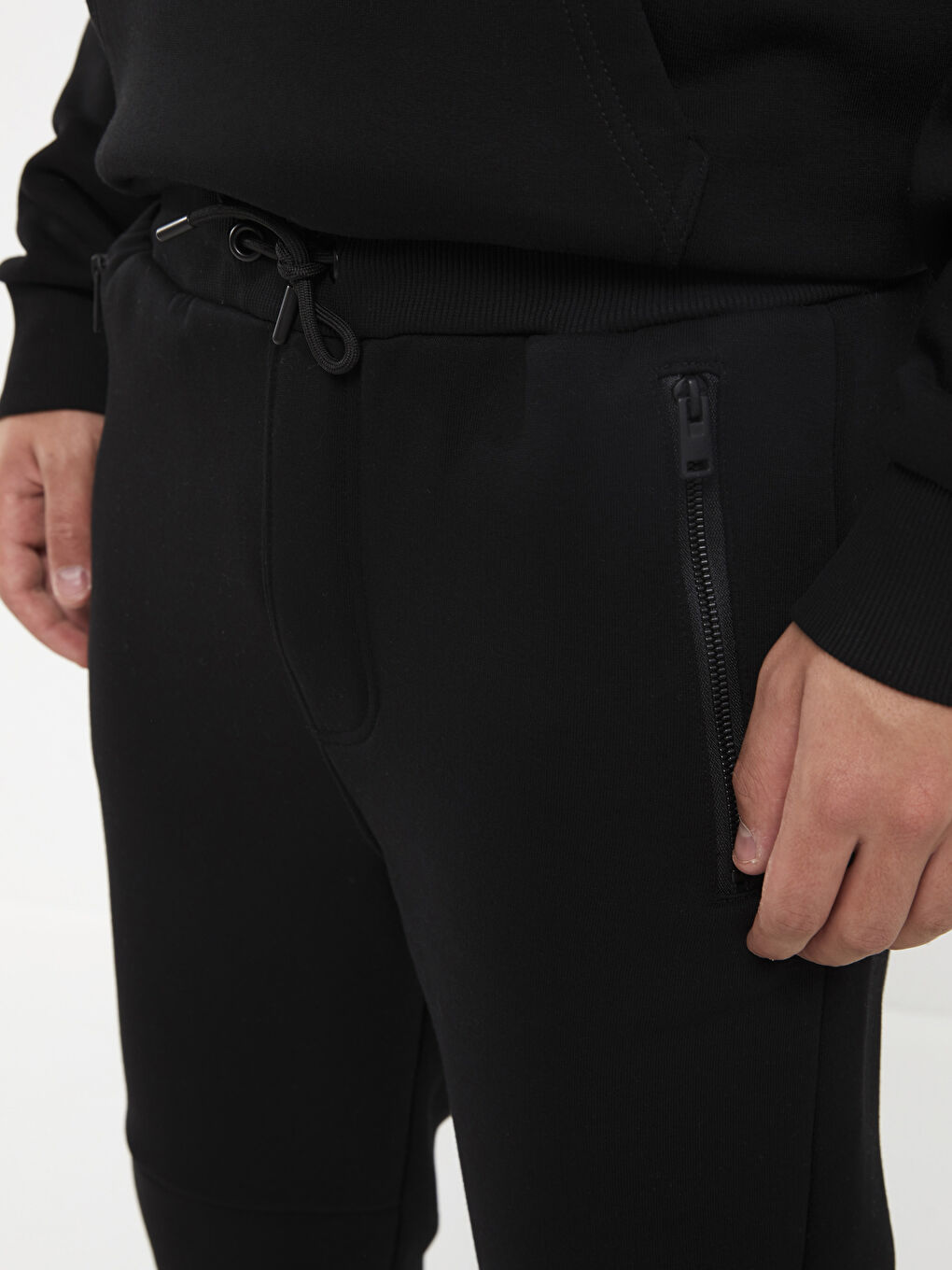 Siyah Standart Kalıp Erkek Kalın Jogger Eşofman Altı-3