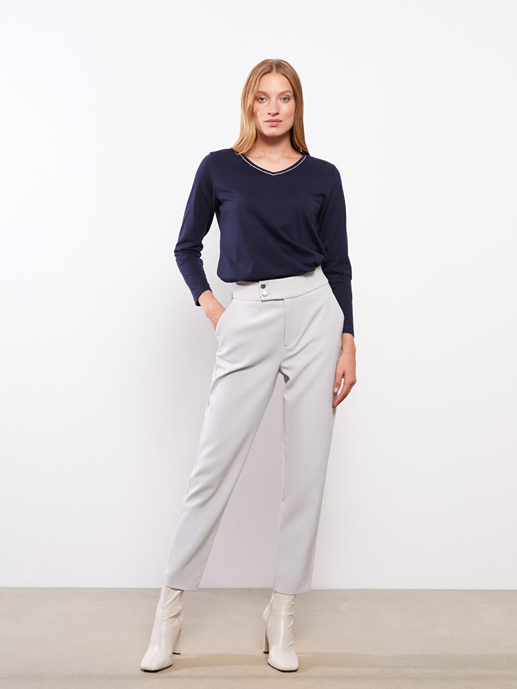 Blouse pour Femmes à Manches Longues et Encolure en V Uni-2