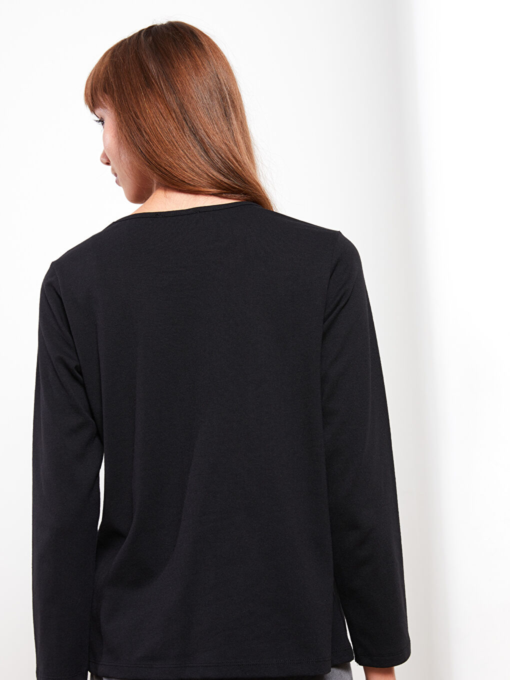 تيشيرت كم طويل سادة بياقة دائرية للسيدات-4