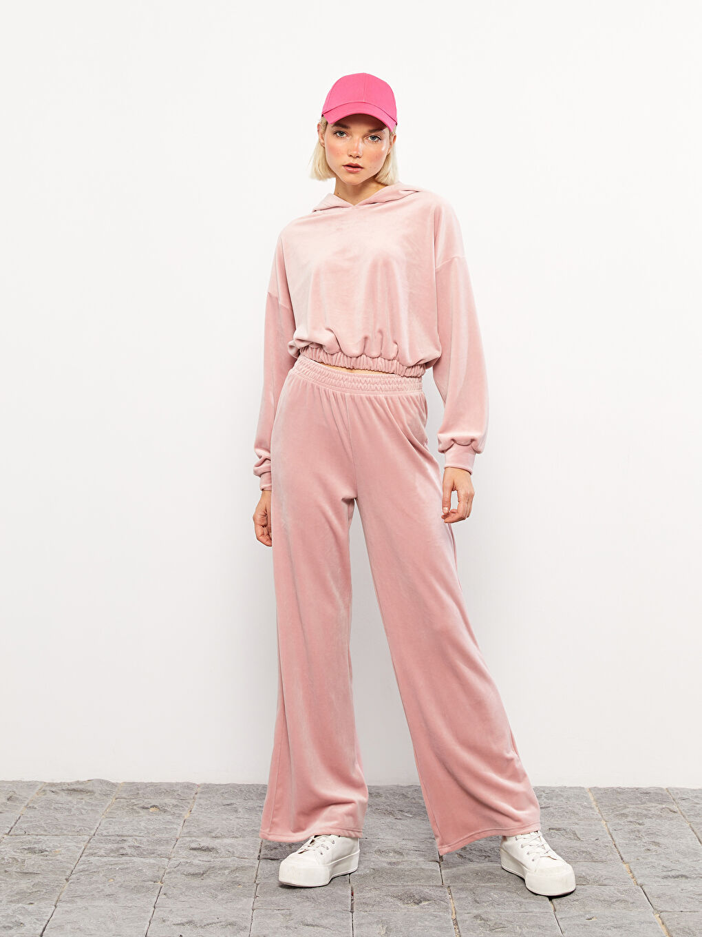 Pembe Beli Lastikli Düz Kadife Kadın Eşofman Altı-1