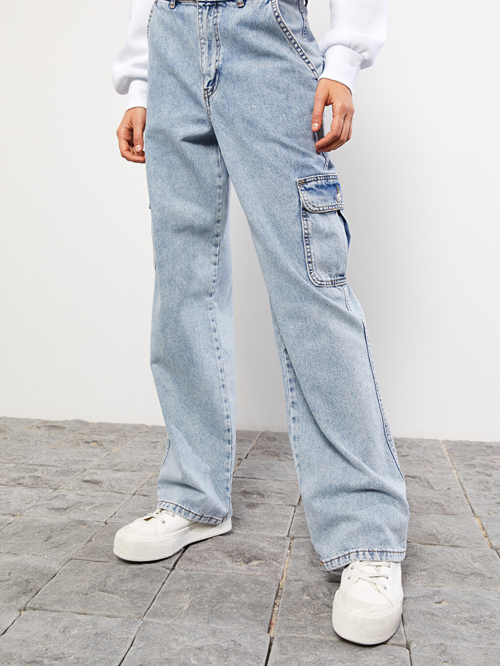Women's High Waisted Standard Fit Regular Denim Trousers-3