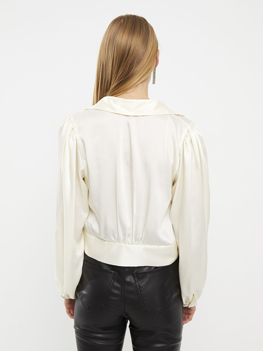 LCW Vision Hemdkragen Gerade Langarm Satin Bluse für Damen -W2HA43Z8-FDH