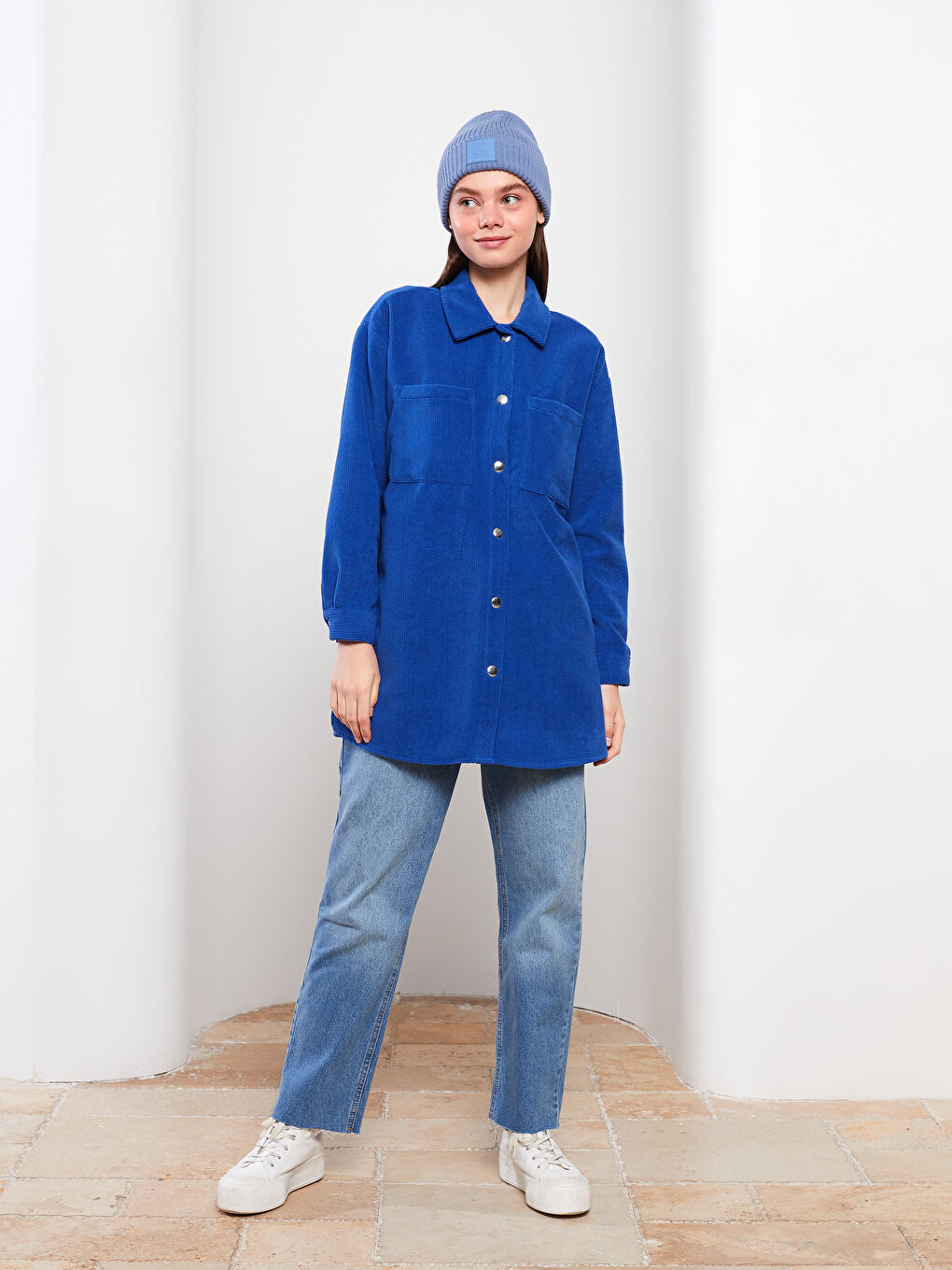 LCW Modest Saks Mavi Düz Uzun Kollu Kadife Oversize Kadın Gömlek Tunik - 5