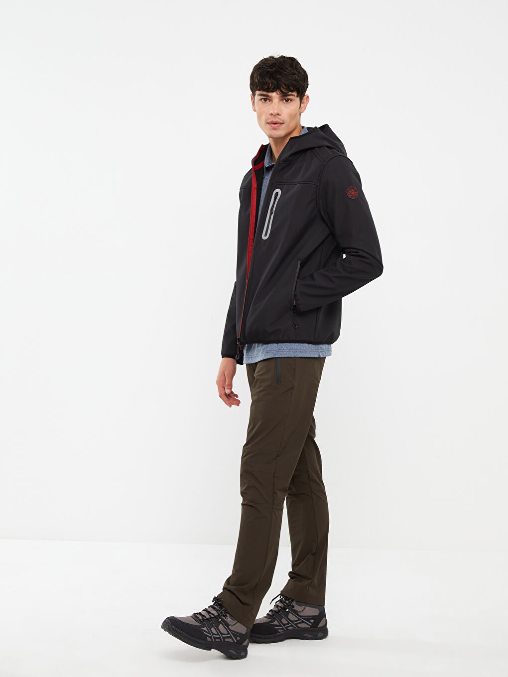 Siyah Standart Kalıp Kapüşonlu Erkek Yağmurluk