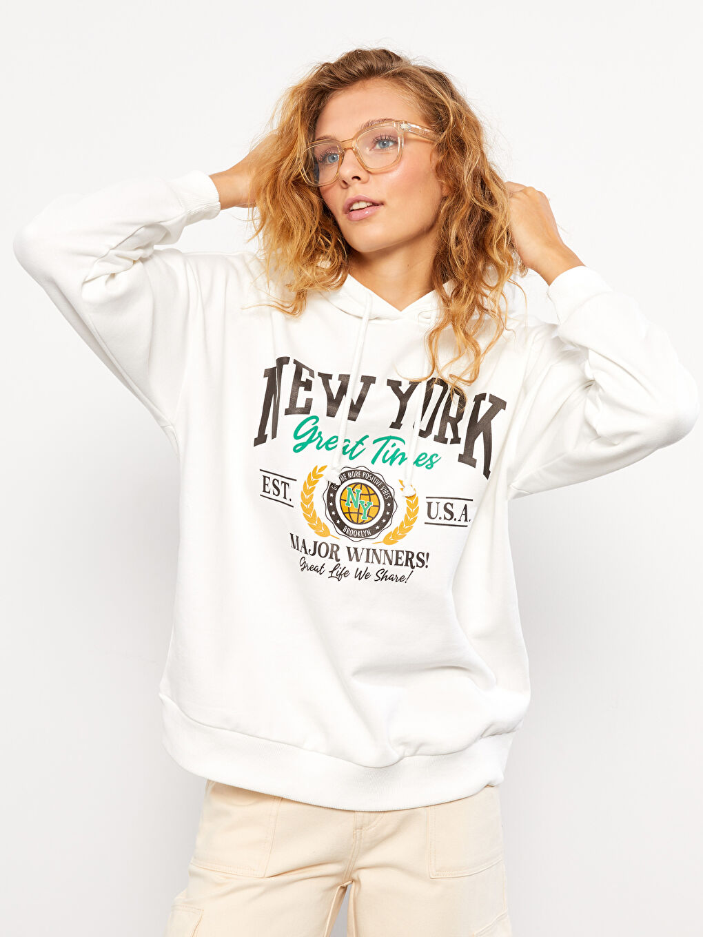 LCW Vision Bedrucktes Dickes Kapuzensweatshirt für Damen -W2HB06Z8-FDU