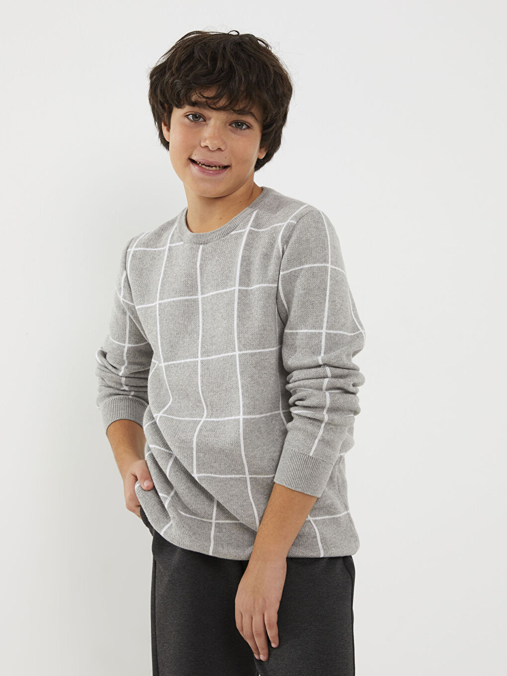 Gri Bisiklet Yaka Ekose Uzun Kollu Erkek Çocuk Triko Kazak Baba Oğul Kombini-3