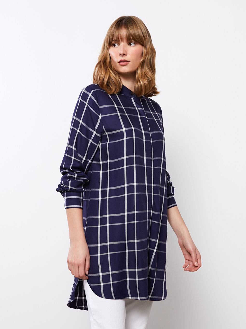 LCWAIKIKI Classic Grandad Collar Plaid Long Sleeve Women's Tunic -W2HC78Z8-LN6