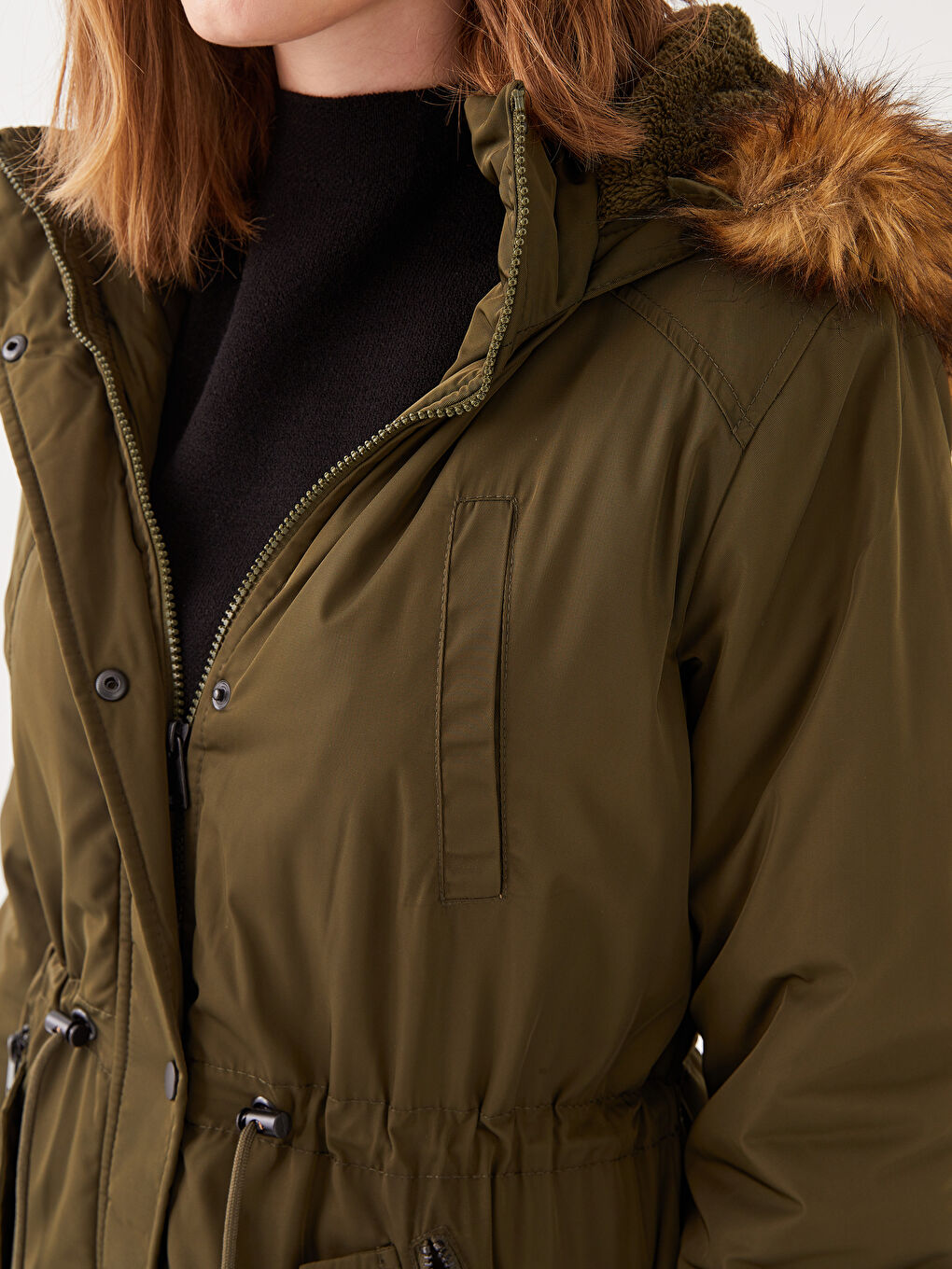 Haki Kadın Kapüşonlu Düz Parka-3