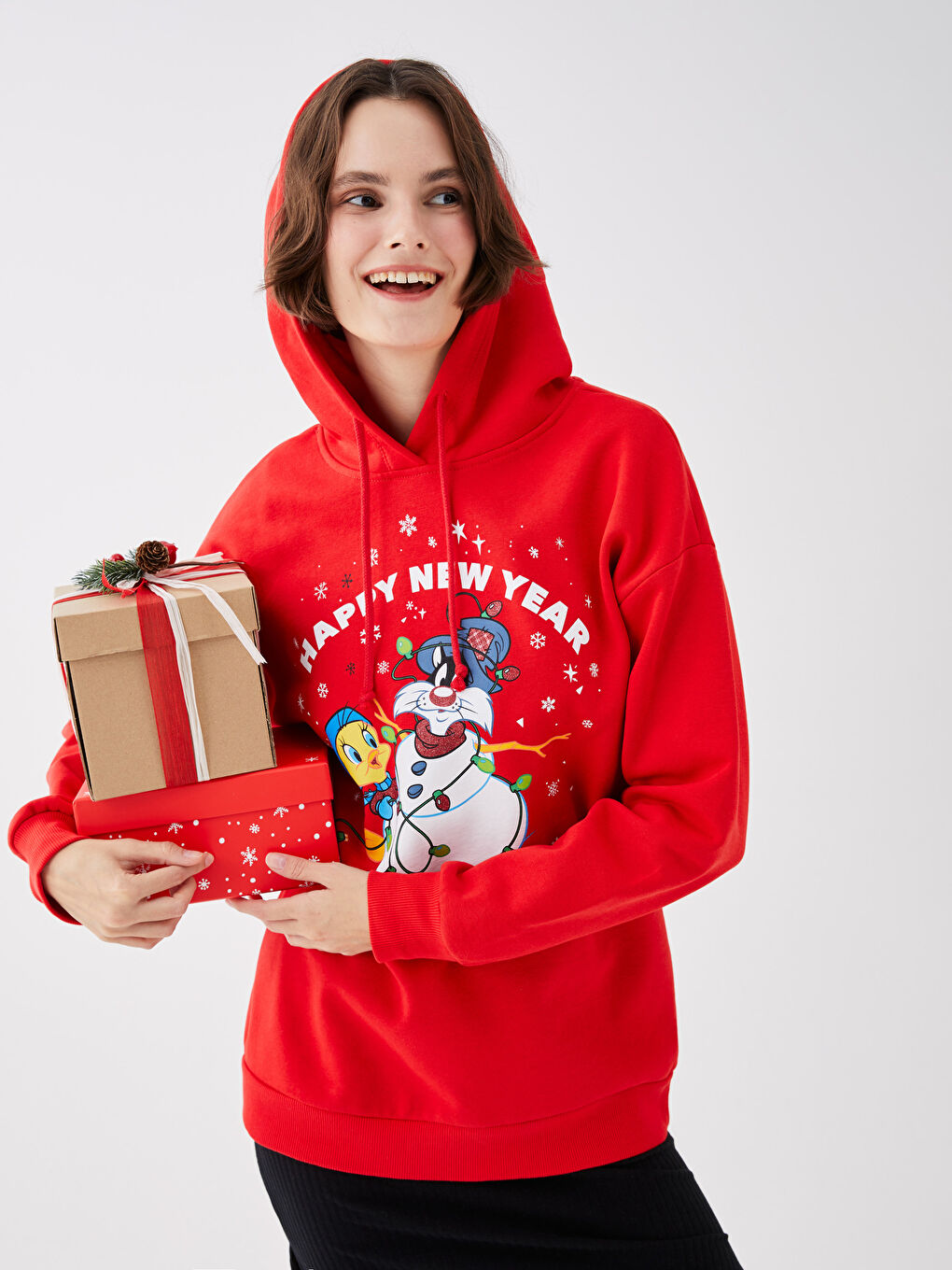 LCW Vision Canlı Kırmızı Yılbaşı Temalı Sylvester ve Tweety Baskılı Kadın Hoodie - 1