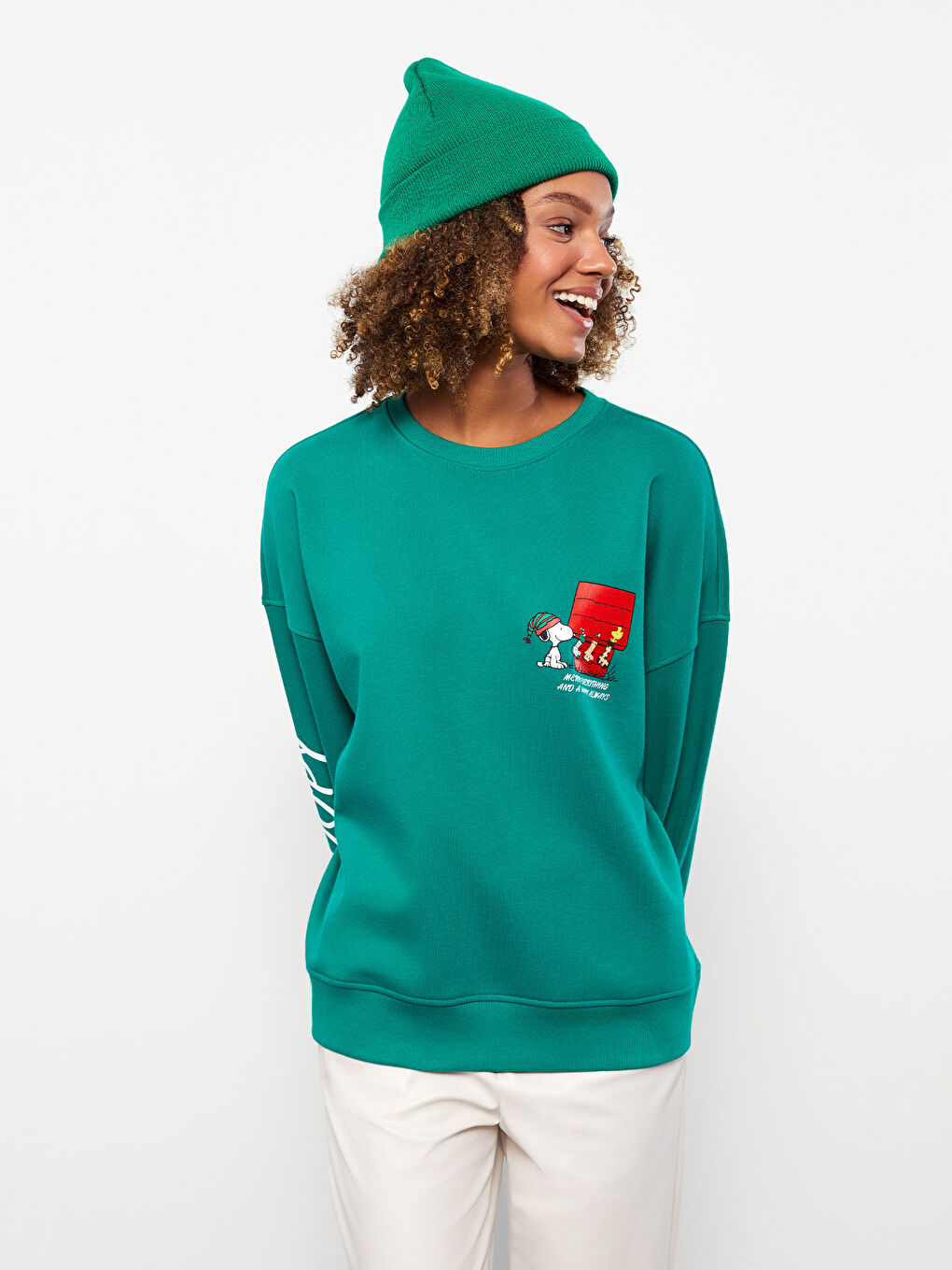 LCW Vision Yeşil Bisiklet Yaka Snoopy Baskılı Oversize Kadın Kalın Sweatshirt - 1