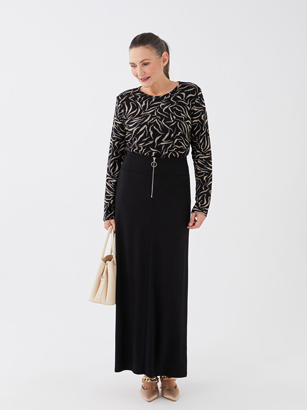 Siyah Beli Fermuarlı Düz Ponte Kadın Etek-1