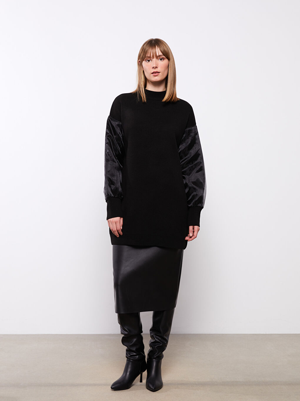 Siyah Dik Yaka Kadın Triko Tunik-2