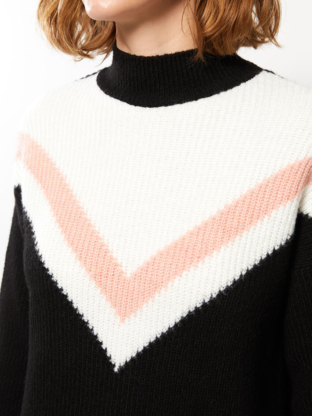 Siyah Dik Yaka Renk Bloklu Uzun Kollu Kadın Triko Tunik-3