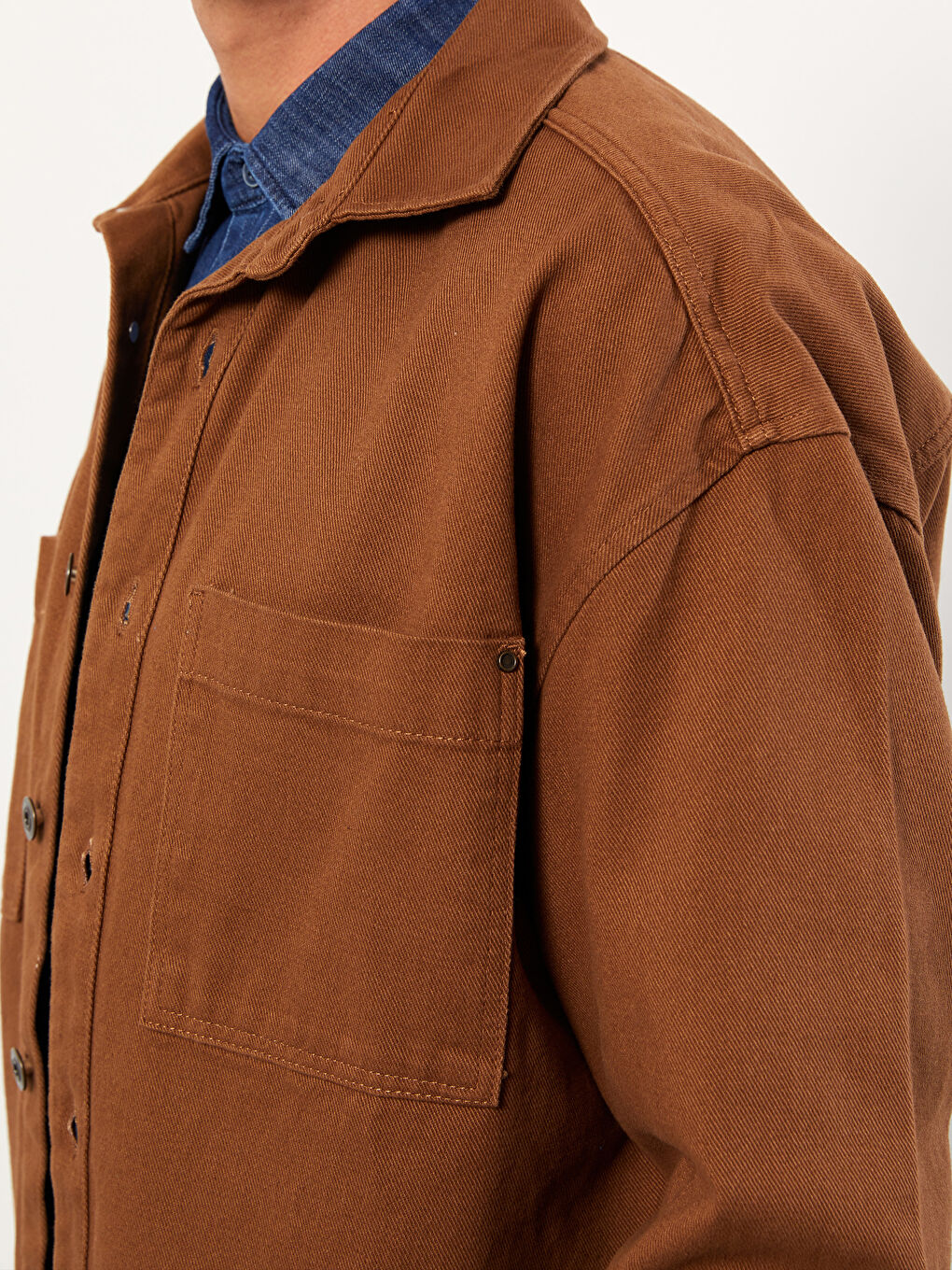 جاكيت قميص تويل كم طويل واسع للرجال-3