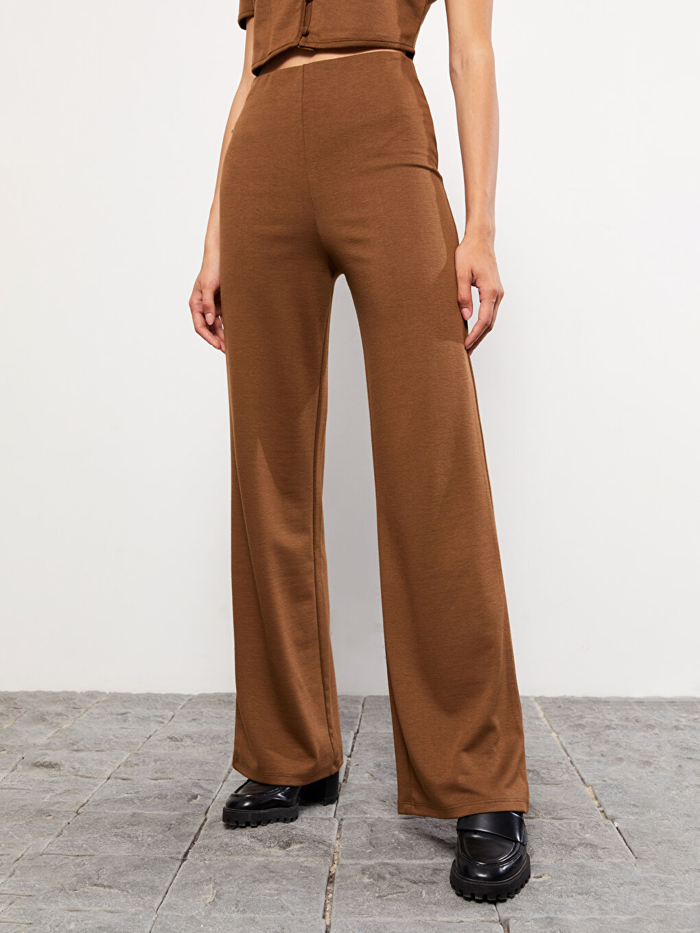 Kahverengi Kadın Beli Lastikli Rahat Kalıp Düz Eşofman Altı-3