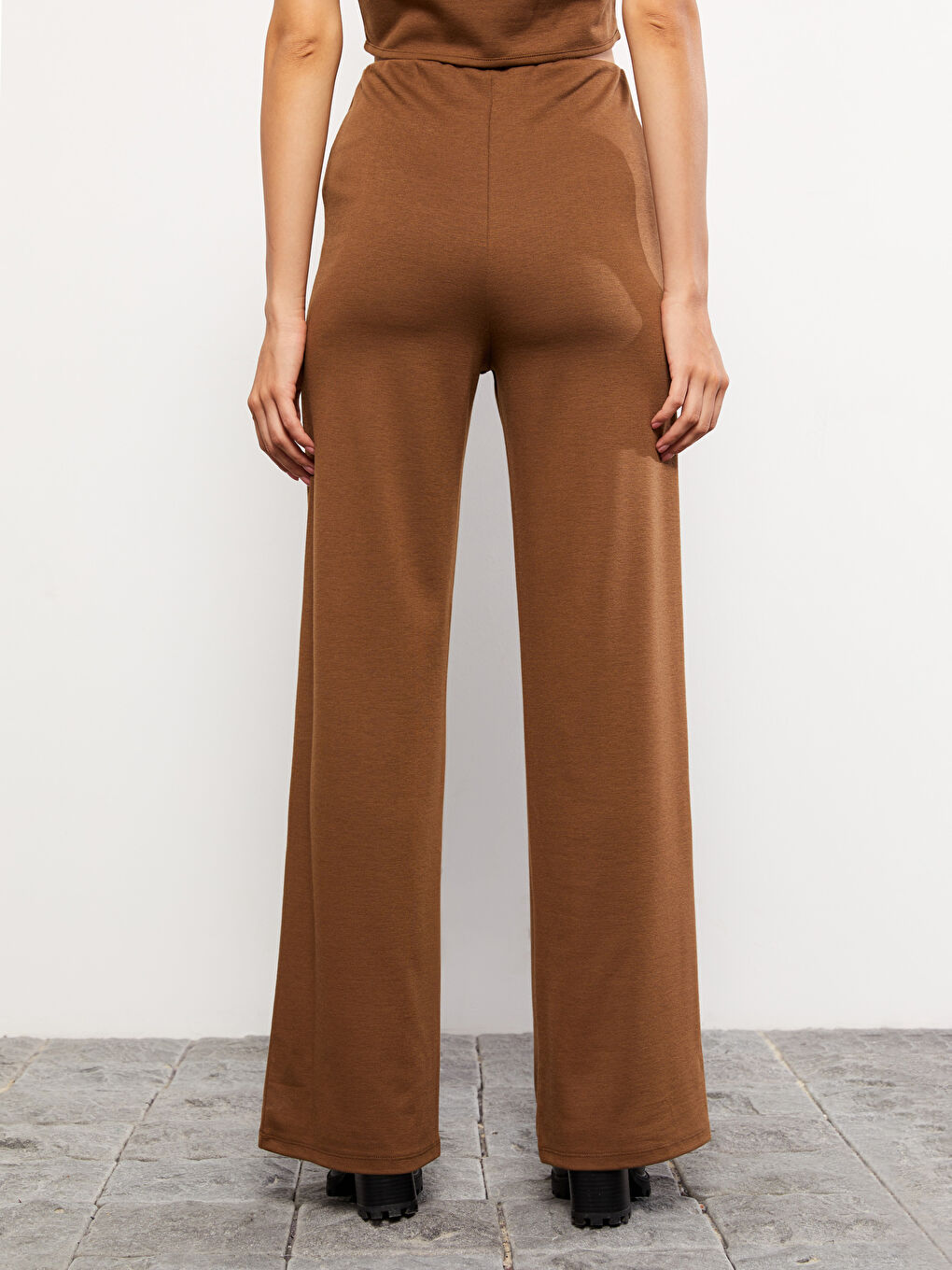 Kahverengi Kadın Beli Lastikli Rahat Kalıp Düz Eşofman Altı-4