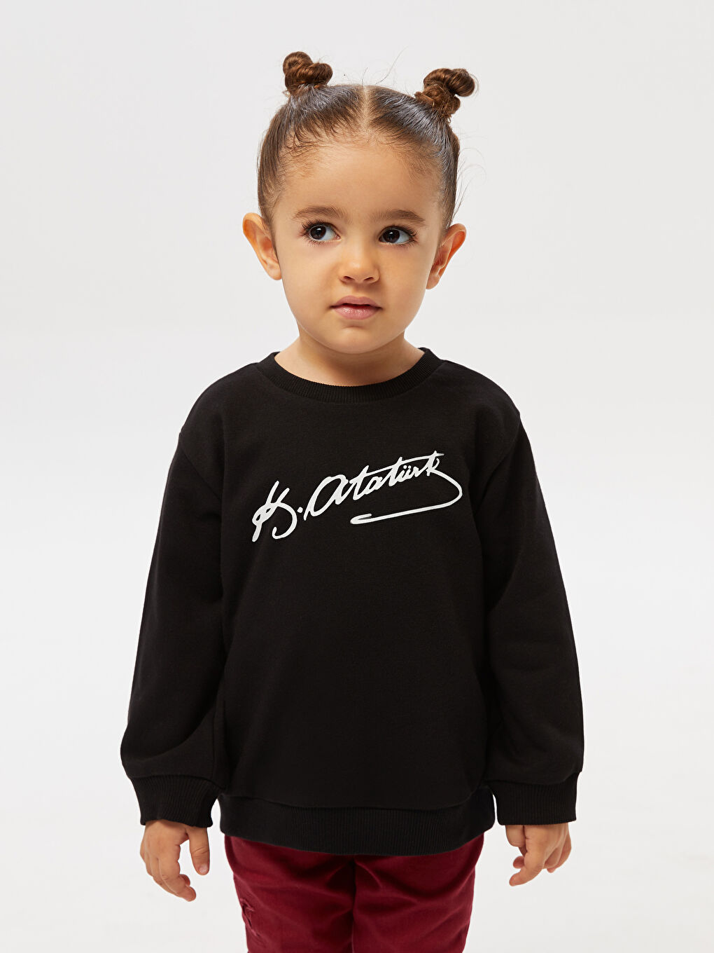 Siyah Bisiklet Yaka Uzun Kollu Atatürk İmza Baskılı Kız Bebek Sweatshirt-1