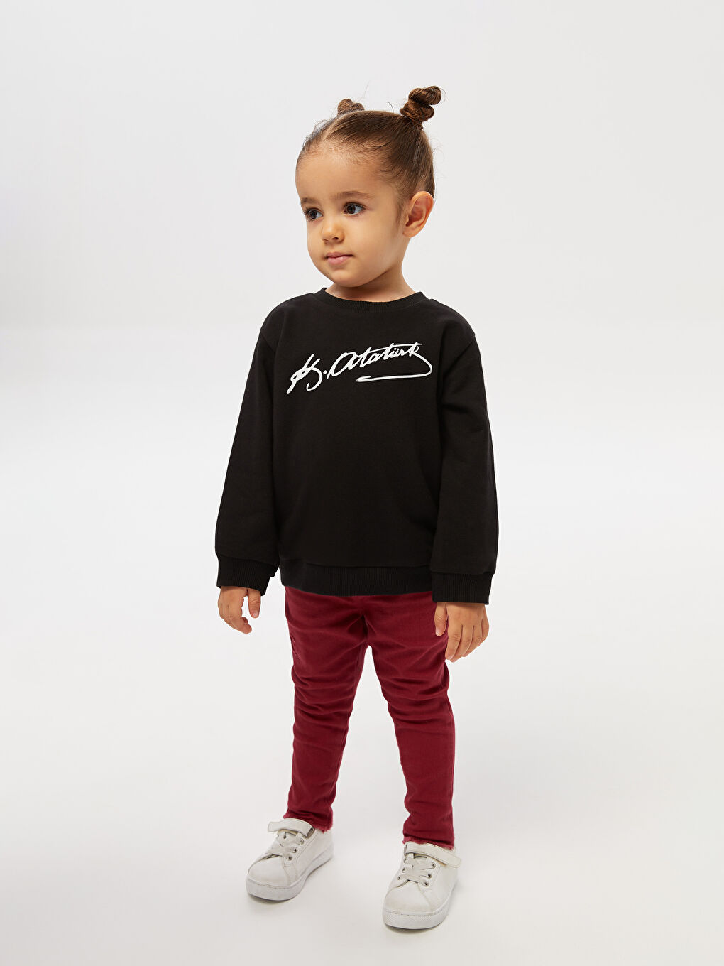 Siyah Bisiklet Yaka Uzun Kollu Atatürk İmza Baskılı Kız Bebek Sweatshirt-2